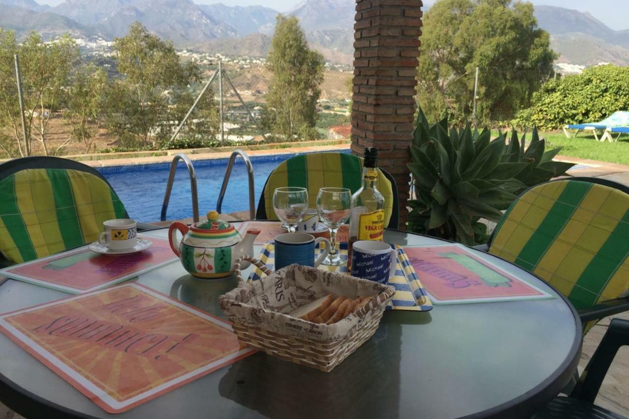 Nerja Paradise Rentals - Villa Los Girasoles Экстерьер фото